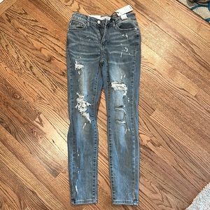 Judy Blue Light Wash Mid Rise Lace Patch Skinny Jeans